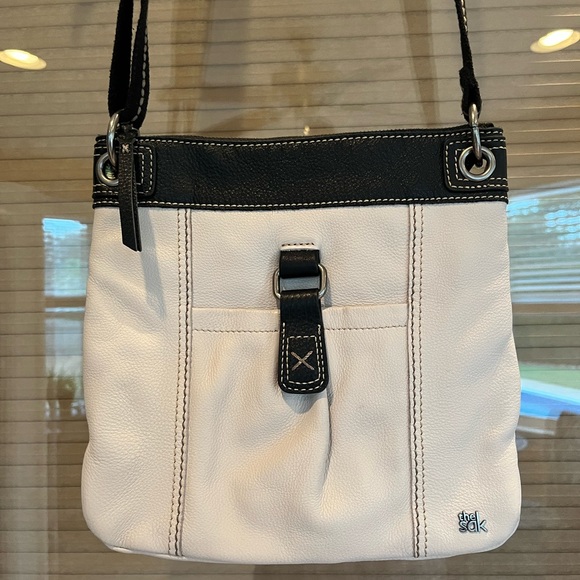 The Sak Leather Shoulder Bag - Picture 2 of 7